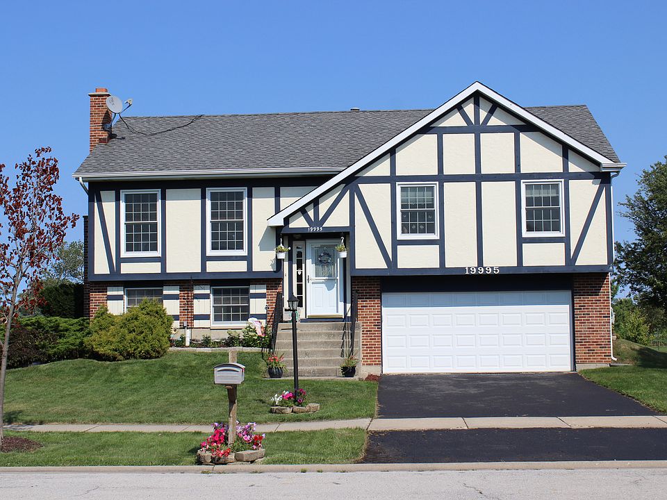 1st image of 19995 S Mallory Dr
