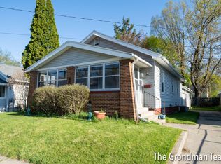 479 Julia St NE, Grand Rapids, MI 49505