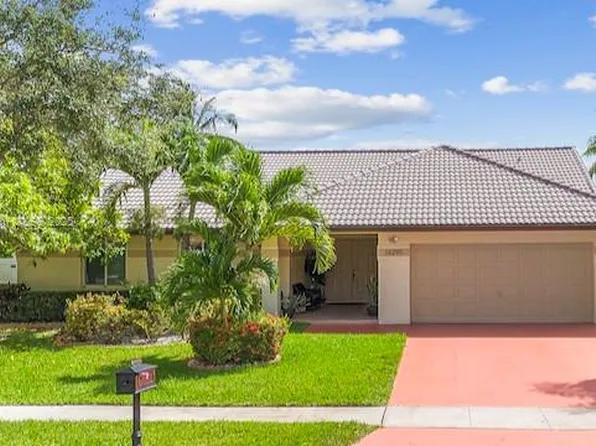 16295 NW 9th Dr, Pembroke Pines, FL 33028