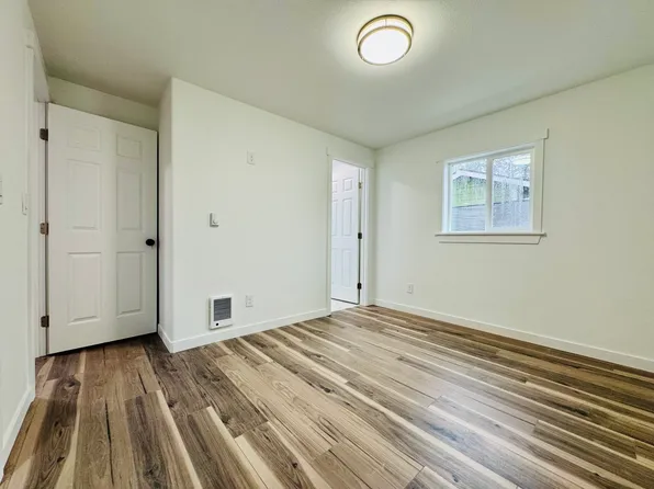 16704 51st Ave SE #2, Bothell, WA 98012