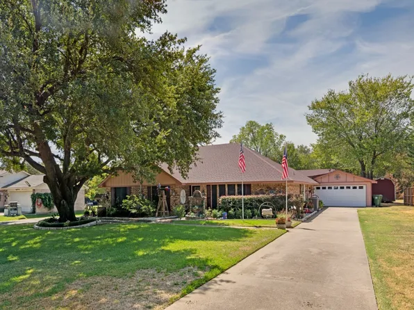302 Johnson St, Seagoville, TX 75159