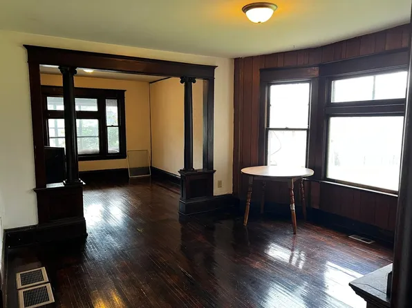 125 Como Ave