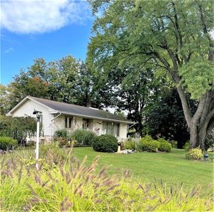 1196 Slippery Rock Rd, Grove City, PA, 16127