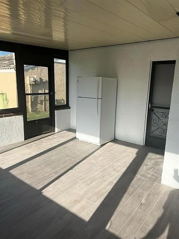 2 bed, 2.0 bath, 1312 sqft, $2,450 — Photo 3
