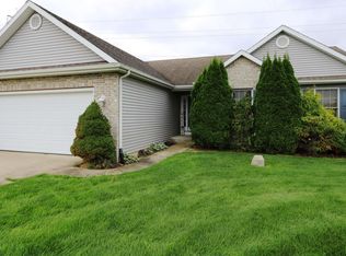 51081 Old Cottage Dr, Granger, IN 46530