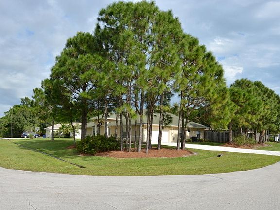2nd image of 5705 NW Zenith Dr