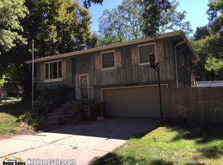 4000 Loveland Dr, Lincoln, NE 68506