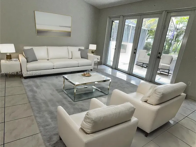 4745 NW 98th Pl — Photo 3