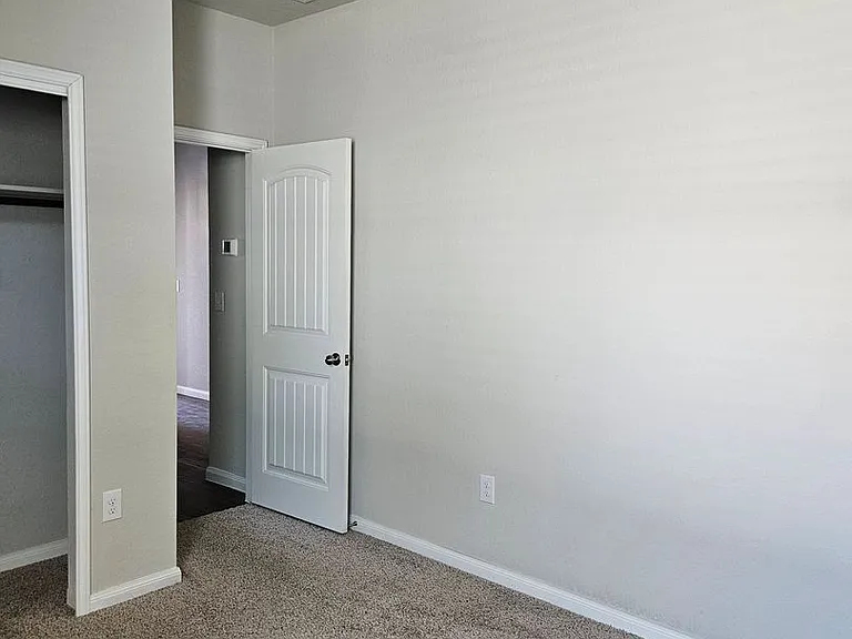 110 Marimoor Dr — Photo 19