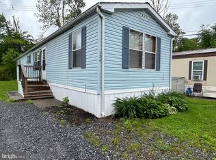 124 Raymond Ln, Middletown, PA 17057