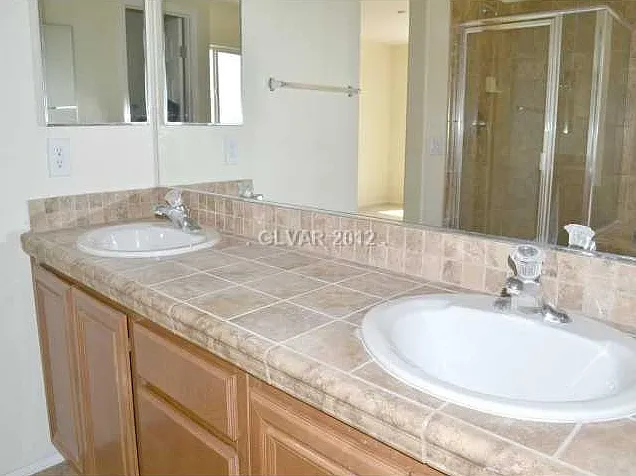 8350 S Pioneer Way — Photo 16