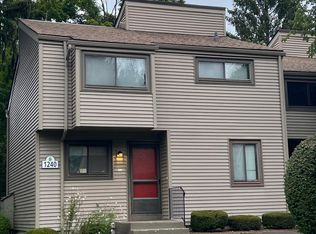 1240 Farmington Ave APT A, Farmington, CT 06032