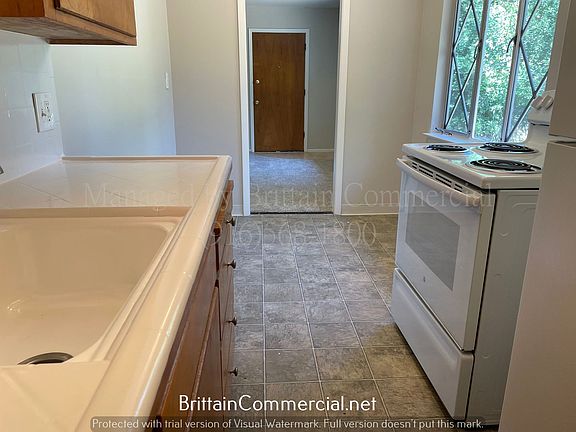 5th image of 5484 Carlson Dr APT 11