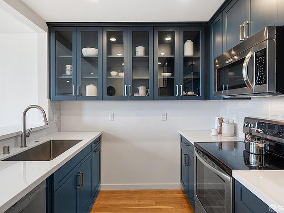 5th image of 156 Lombard St APT 30