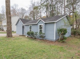 658 Burnt Creek Dr, Lilburn, GA 30047
