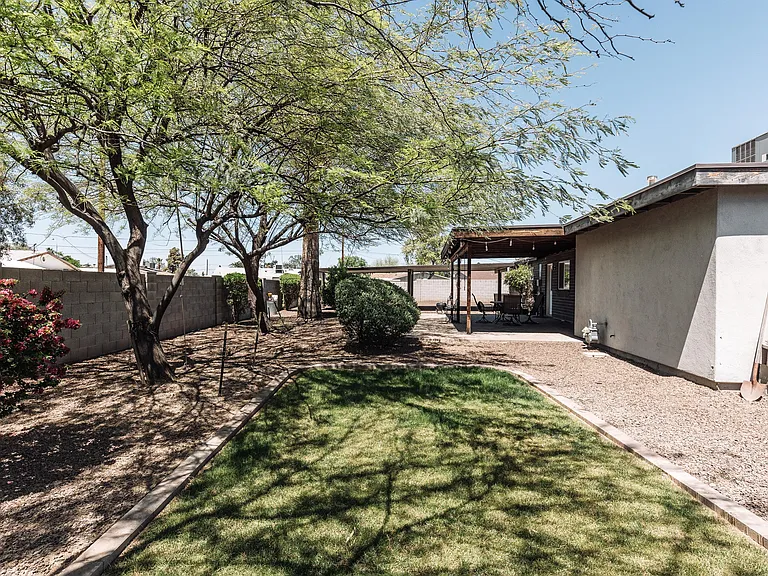 1624 S Parkside Dr — Photo 31