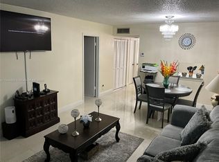 300 Berkley Rd APT 108, Hollywood, FL 33024