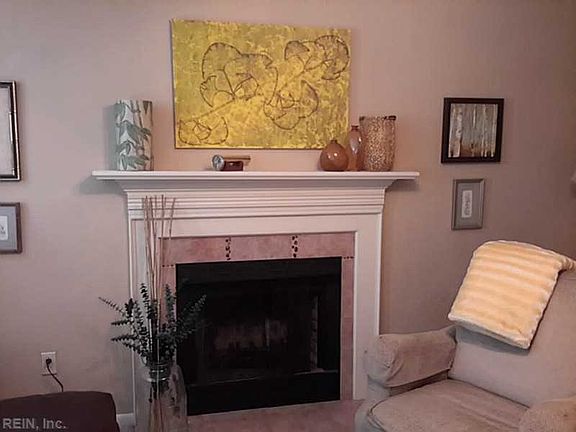 4th image of 5150 Cypress Point Cir APT 202