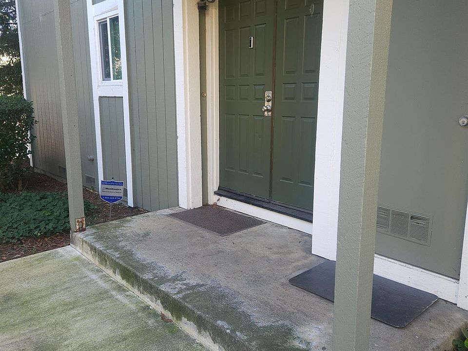 1st image of 8711 Mountain Blvd #28