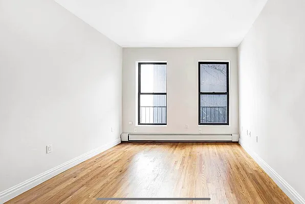 Rented by Oxford Property Group | media 11