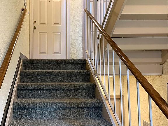 3rd image of 12179 Chaucer Ln