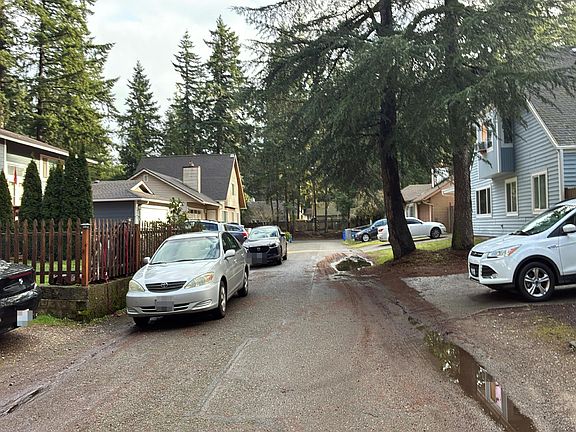 4th image of 26407 Timberlane Dr SE