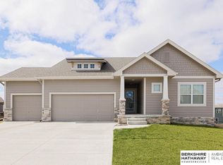 4242 S 213th Ter, Elkhorn, NE 68022