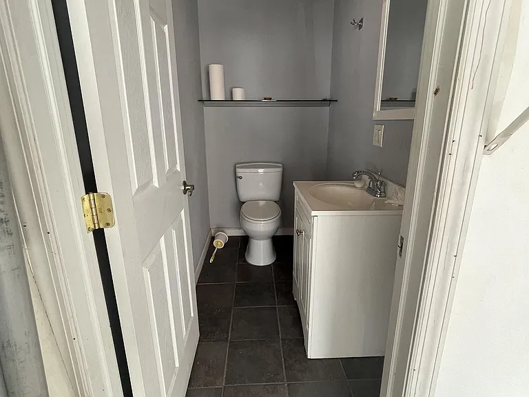 315 Forrest St — Photo 8