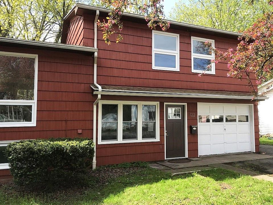 1st image of 122 Barry St