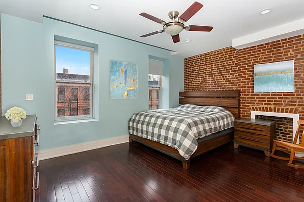 Rented by Douglas Elliman | media 38