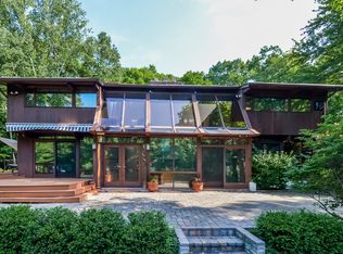 11 Woodfield Rd, Briarcliff Manor, NY 10510