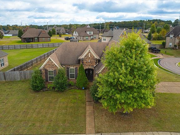 2nd image of 2198 Southern Woods Dr