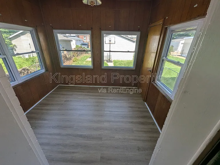 4725 Ray Ave #1 — Photo 11