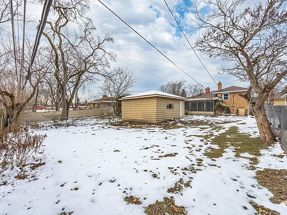 2nd image of 3107 173rd St