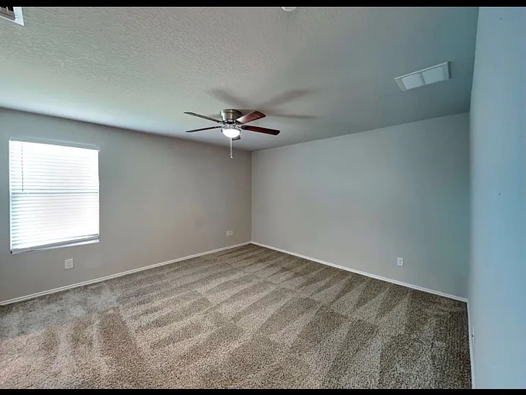 1408 Meadowlark Dr — Photo 12