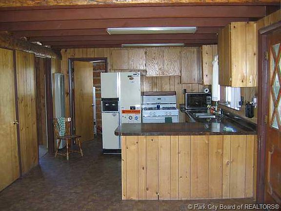 4th image of 979 E Deer Creek Dr