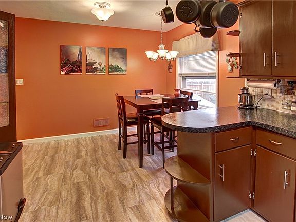 5th image of 4679 Hilland Dr