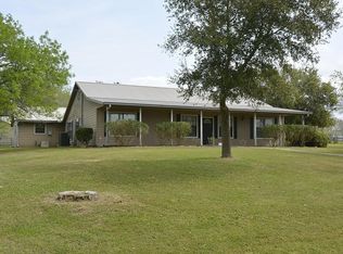 203 W Tobias Rd, Ellinger, TX 78938