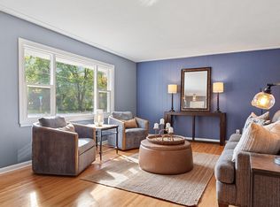 1129 Dodd Rd, Mendota Heights, MN 55118