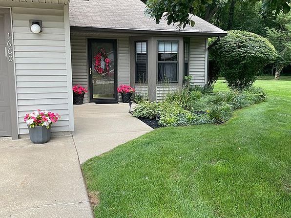 1660 Pine Ridge Ct