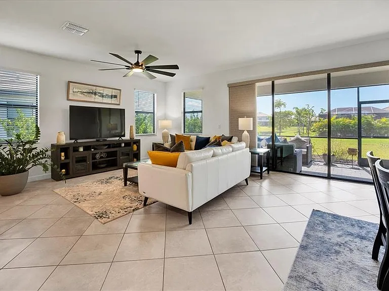 5161 Coral Reef Way — Photo 25
