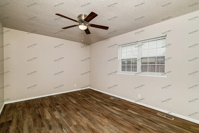 23 W Stadium Rd — Photo 6