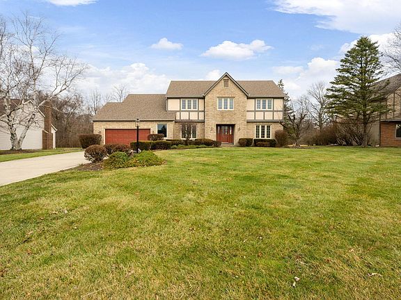 3rd image of 8756 Chateau Dr