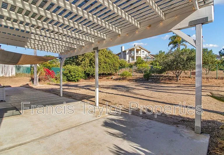 2053 Habero Dr — Photo 30