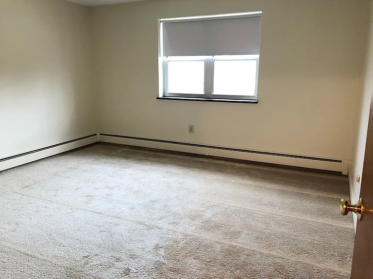Lexington St Apartments — Photo 106