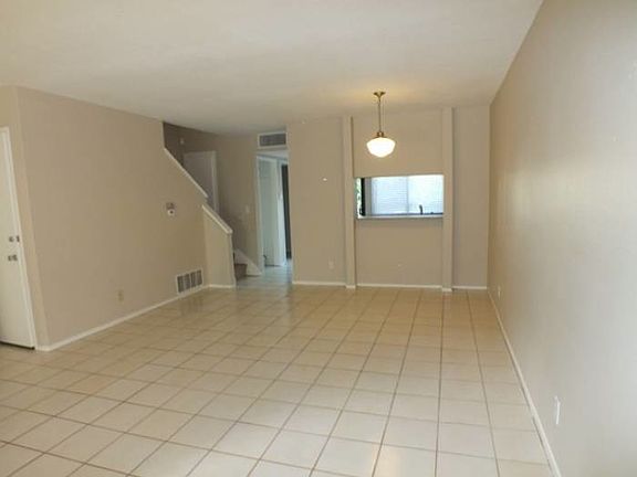 Spacious Living/Dining