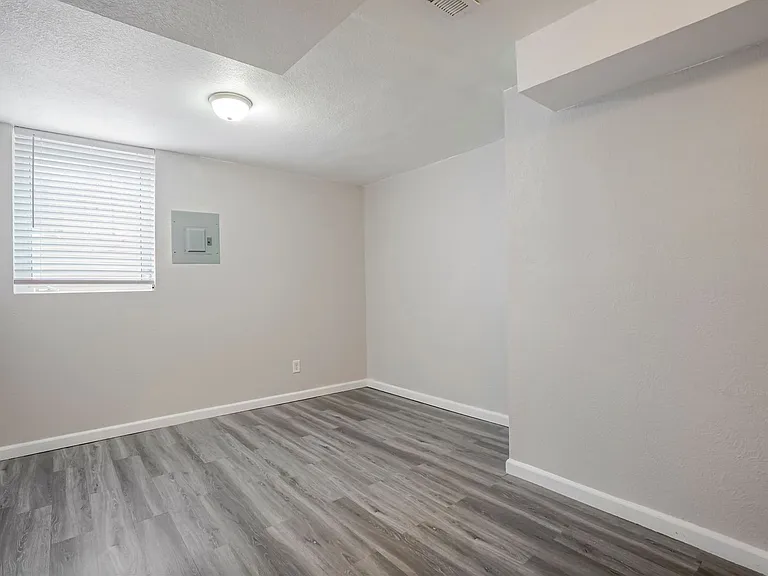 2822 W 38th Ave — Photo 19