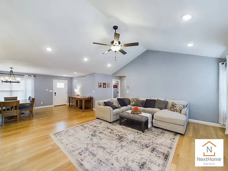 112 Alice Dr — Photo 6