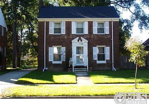 Brick 3/Bedroom Colonial