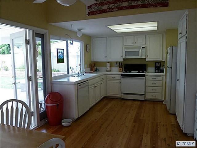 2nd image of 1657 Iowa St